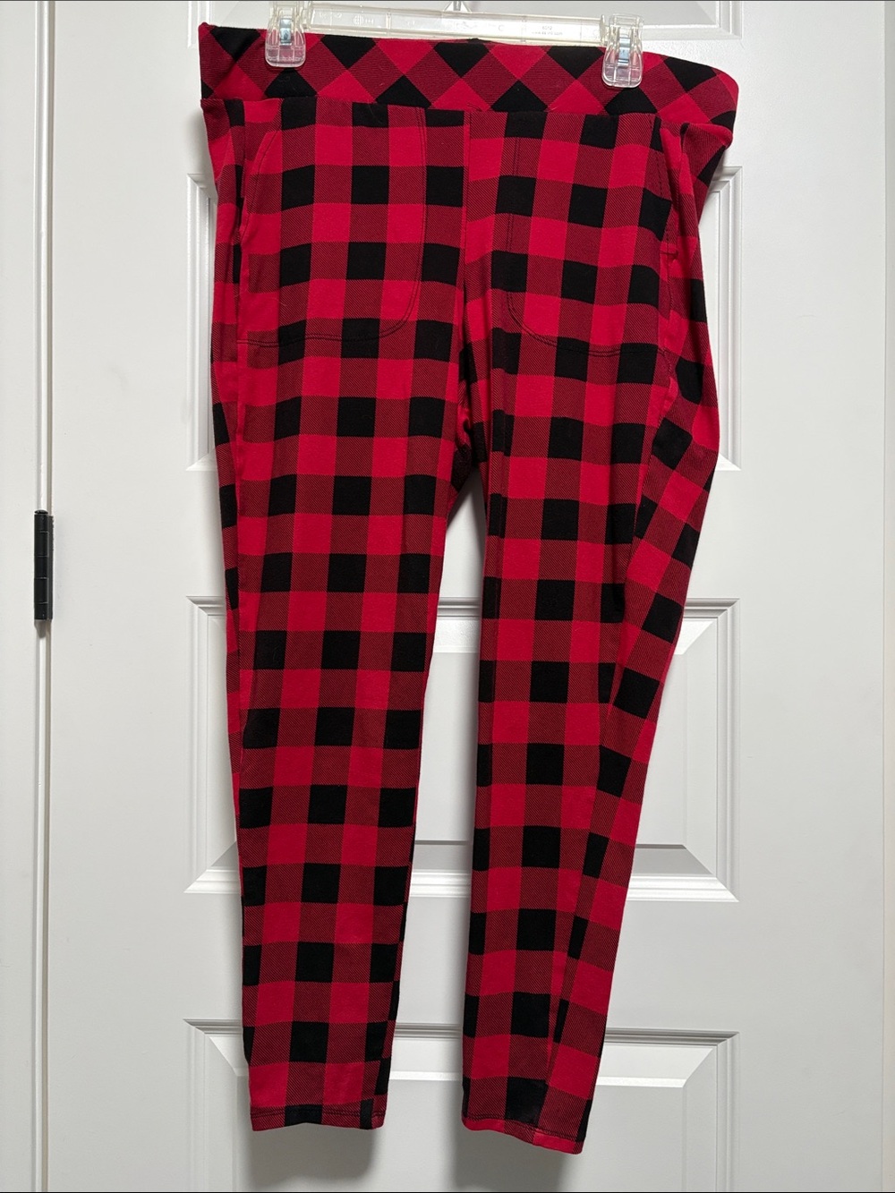 Torrid Dark Red & Black Buffalo Plaid Leggings